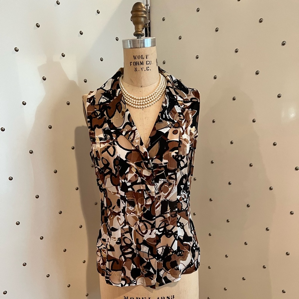 CHANEL Silk Sleeveless Blouse -French Size 42 (Fits US 6-8)
